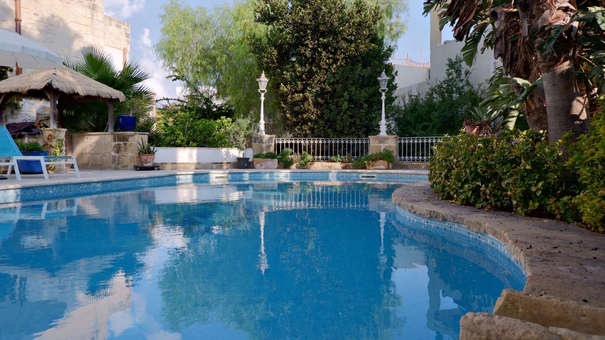 Bed and breakfast Village Knights Żebbuġ