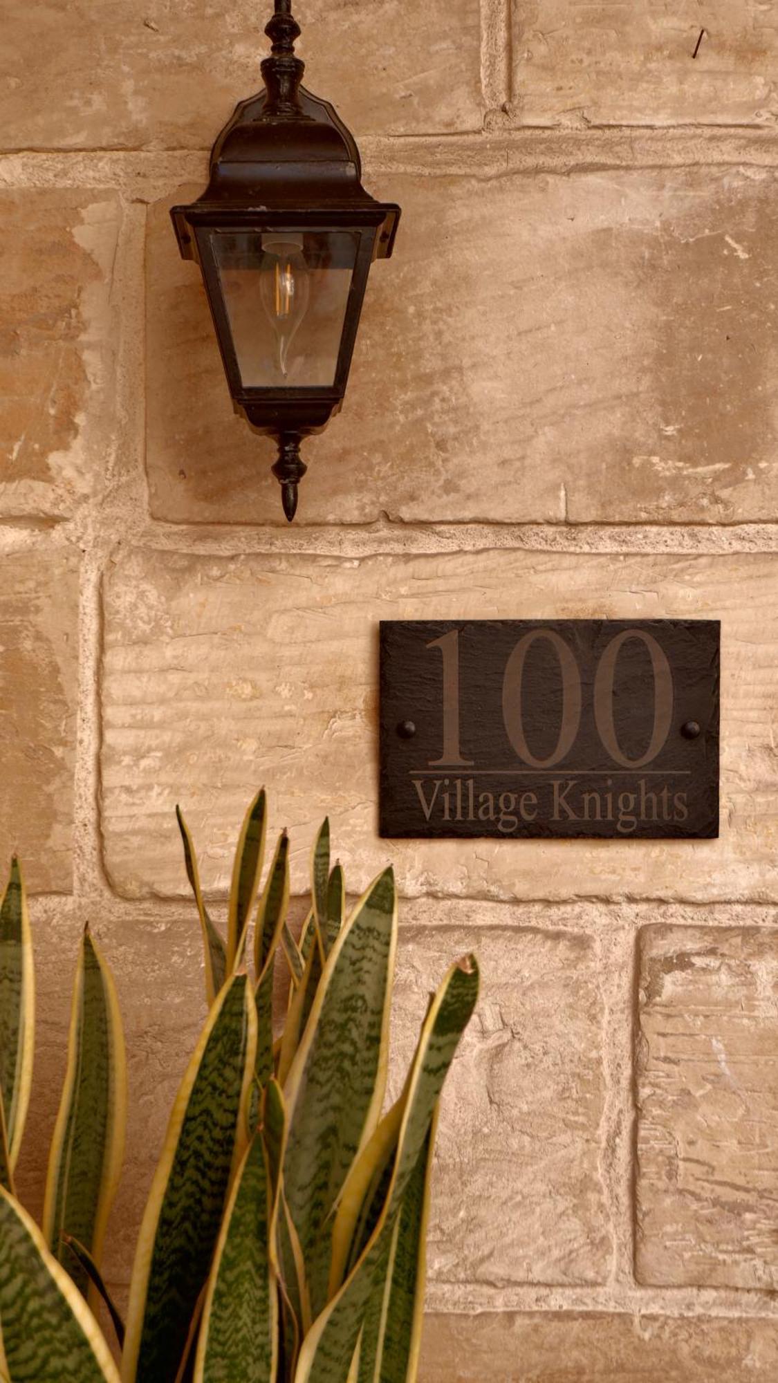 Village Knights Bed and breakfast Żebbuġ