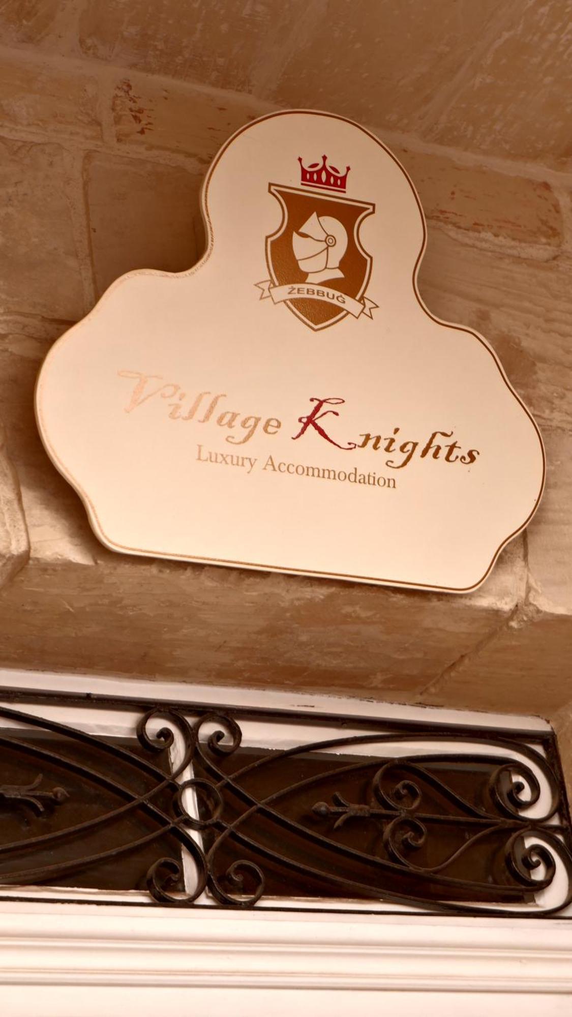 Village Knights Bed and breakfast